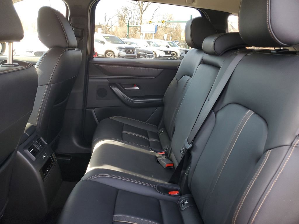 Used 2025 MAZDA CX-90 3.3 Turbo w/ Select Package image 24