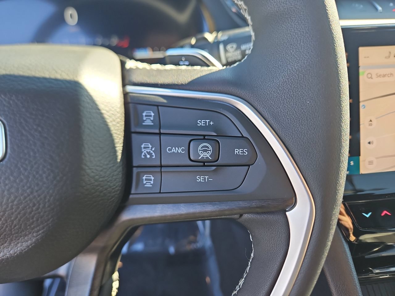 New 2026 Jeep Grand Cherokee Altitude AWD/4WD image 28