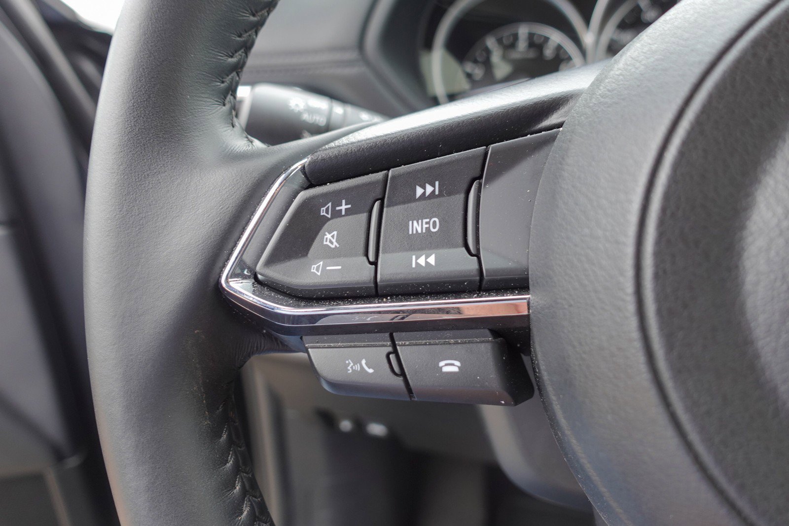 Certified 2025 MAZDA CX-5 AWD 2.5 S w/ Preferred Package image 14