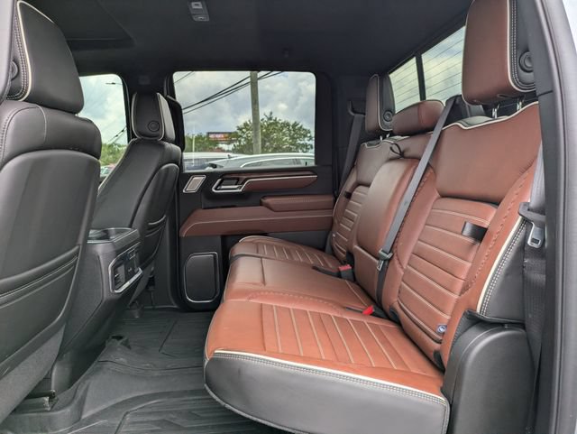 Used 2025 GMC Sierra 3500 Denali Ultimate AWD/4WD image 15