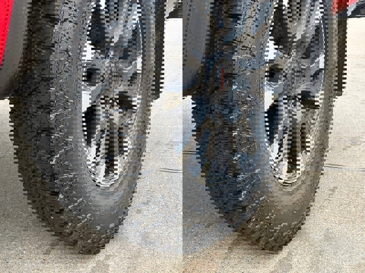 Used 2021 Nissan Titan PRO-4X w/ Pro-4x Convenience Package image 14