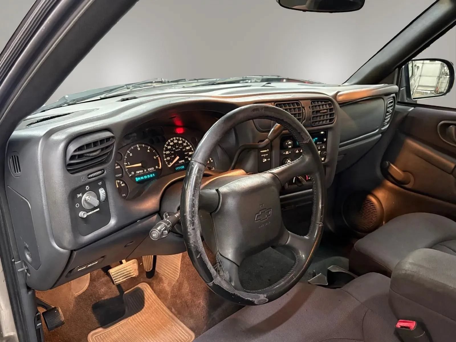 Used 2003 Chevrolet S10 Pickup LS RWD image 13