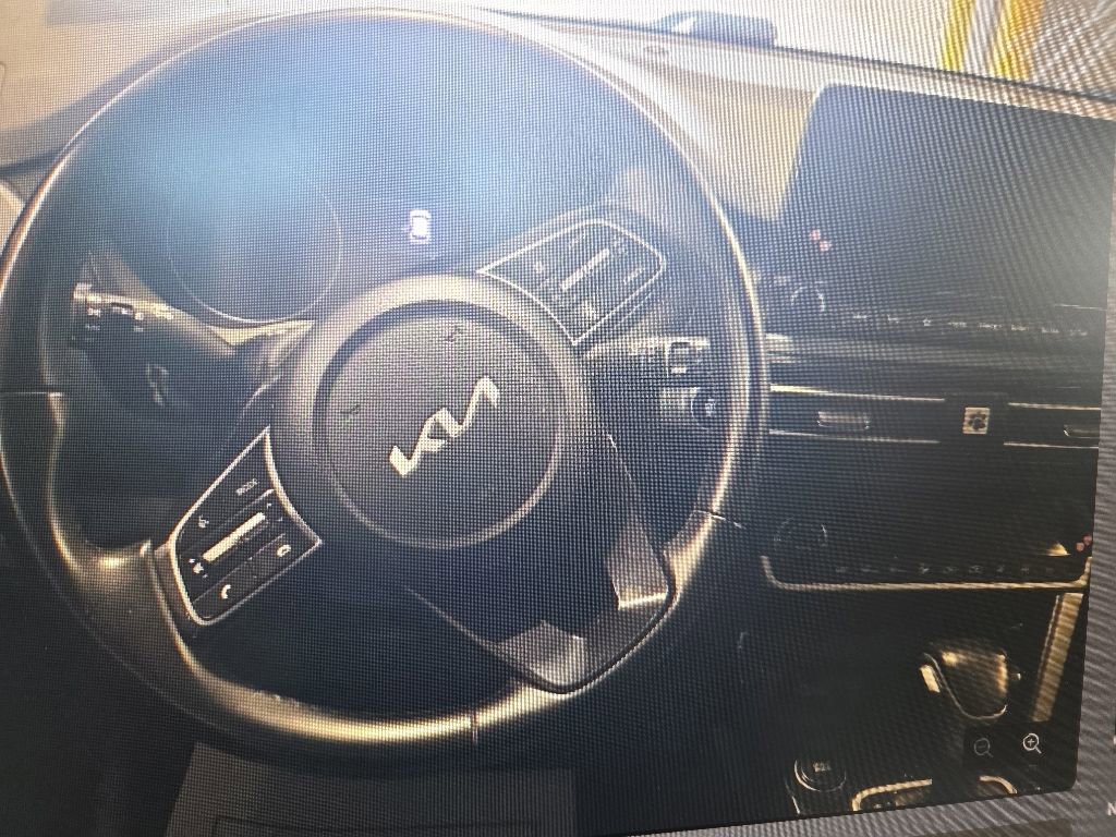 Used 2023 Kia Seltos S w/ Navigation Package AWD/4WD image 12