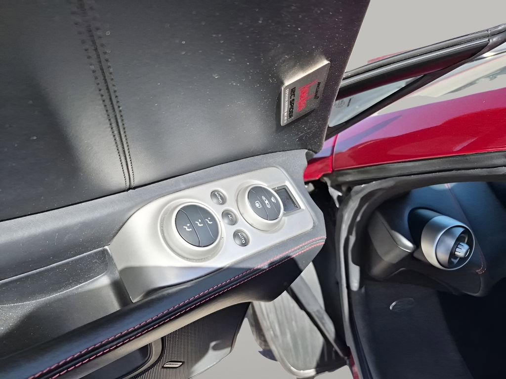 Used 2013 McLaren MP4-12C Spider RWD image 20