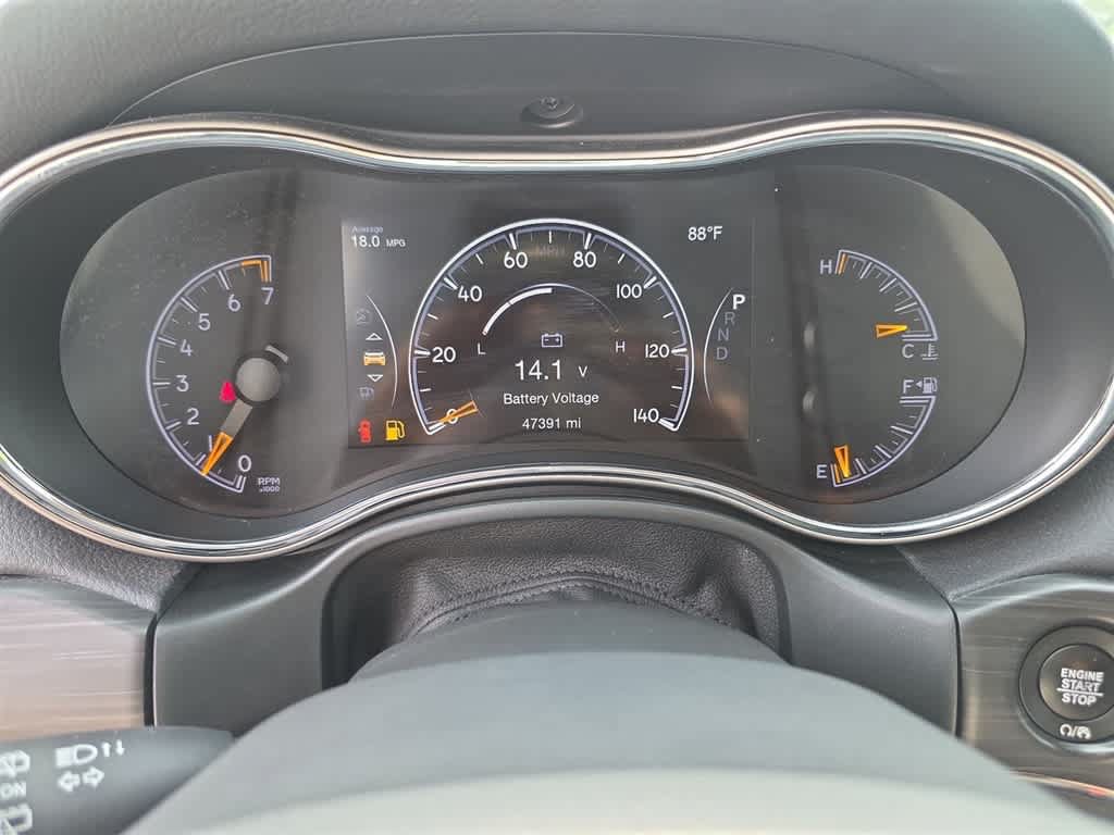 Used 2020 Jeep Grand Cherokee Limited w/ Premium Lighting Group AWD/4WD image 19