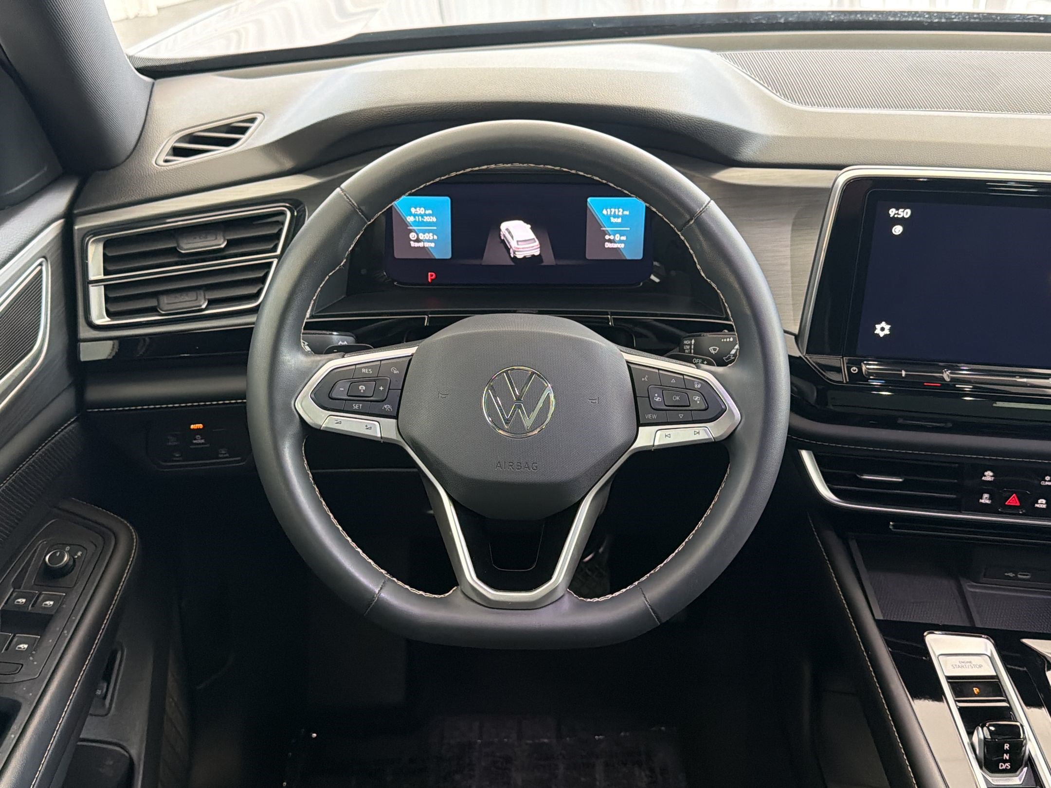 Used 2024 Volkswagen Atlas Cross Sport SE FWD image 15