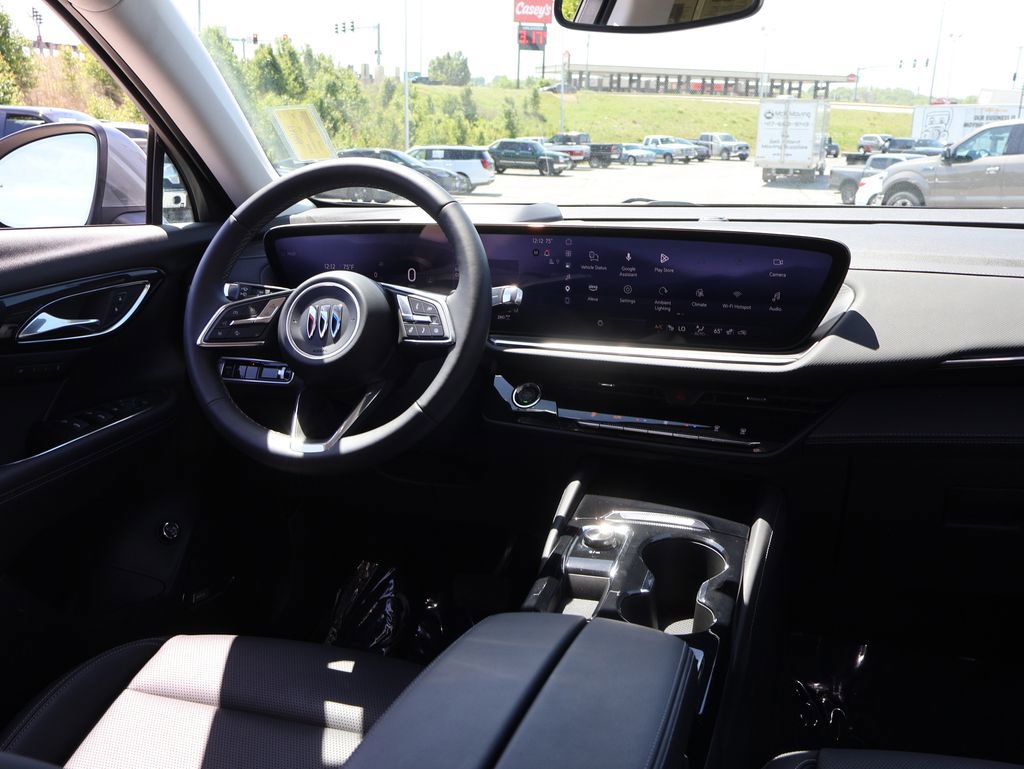 Used 2025 Buick Envision Preferred AWD/4WD image 13