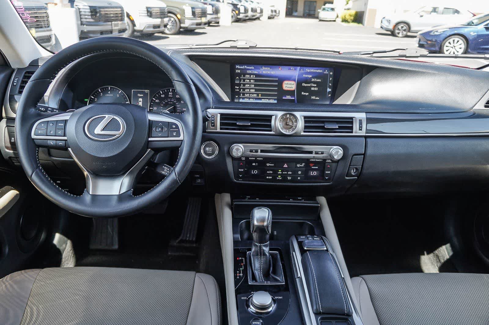 Used 2016 Lexus GS 200t RWD image 14