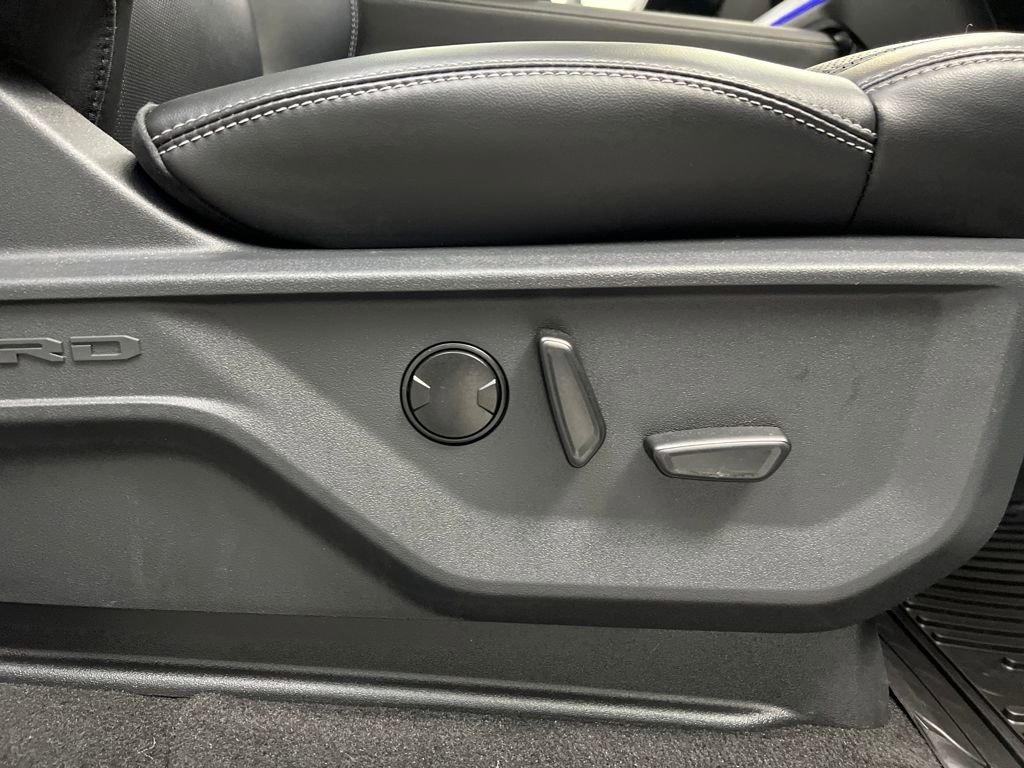 Used 2025 Ford Expedition Platinum AWD/4WD image 25