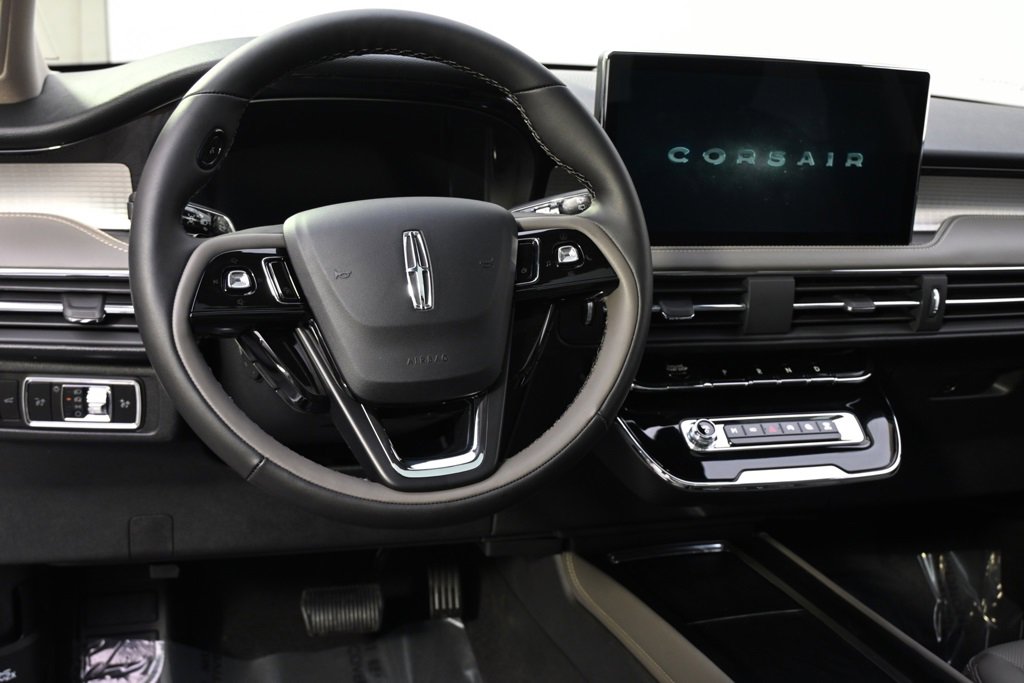New 2026 Lincoln Corsair Premiere image 12