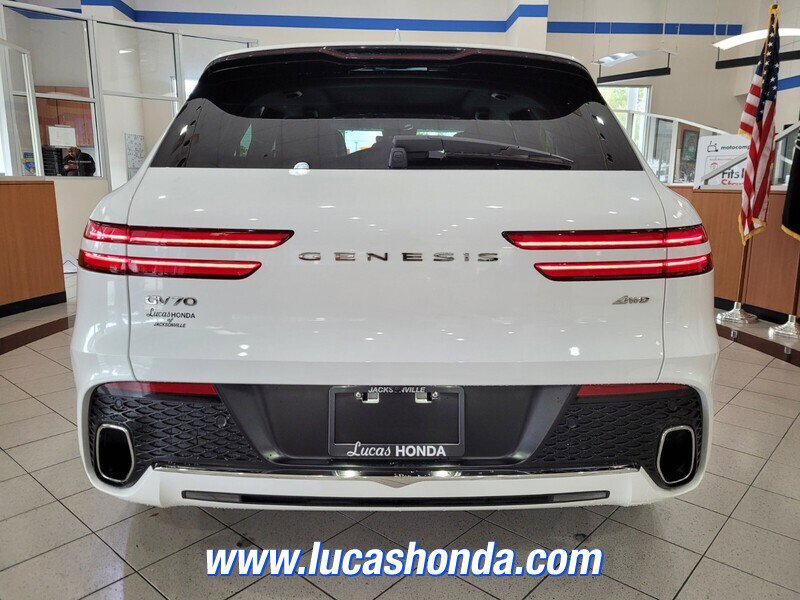 Used 2024 Genesis GV70 2.5T w/ Advanced Package image 5