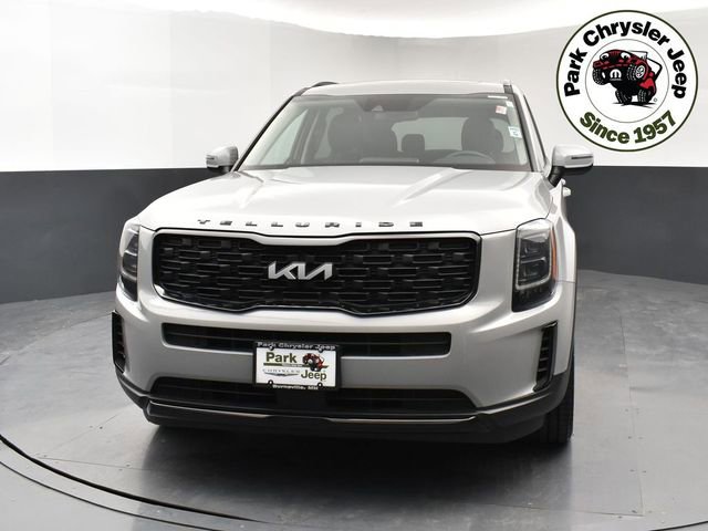 Used 2022 Kia Telluride EX w/ EX Premium Package AWD/4WD image 2