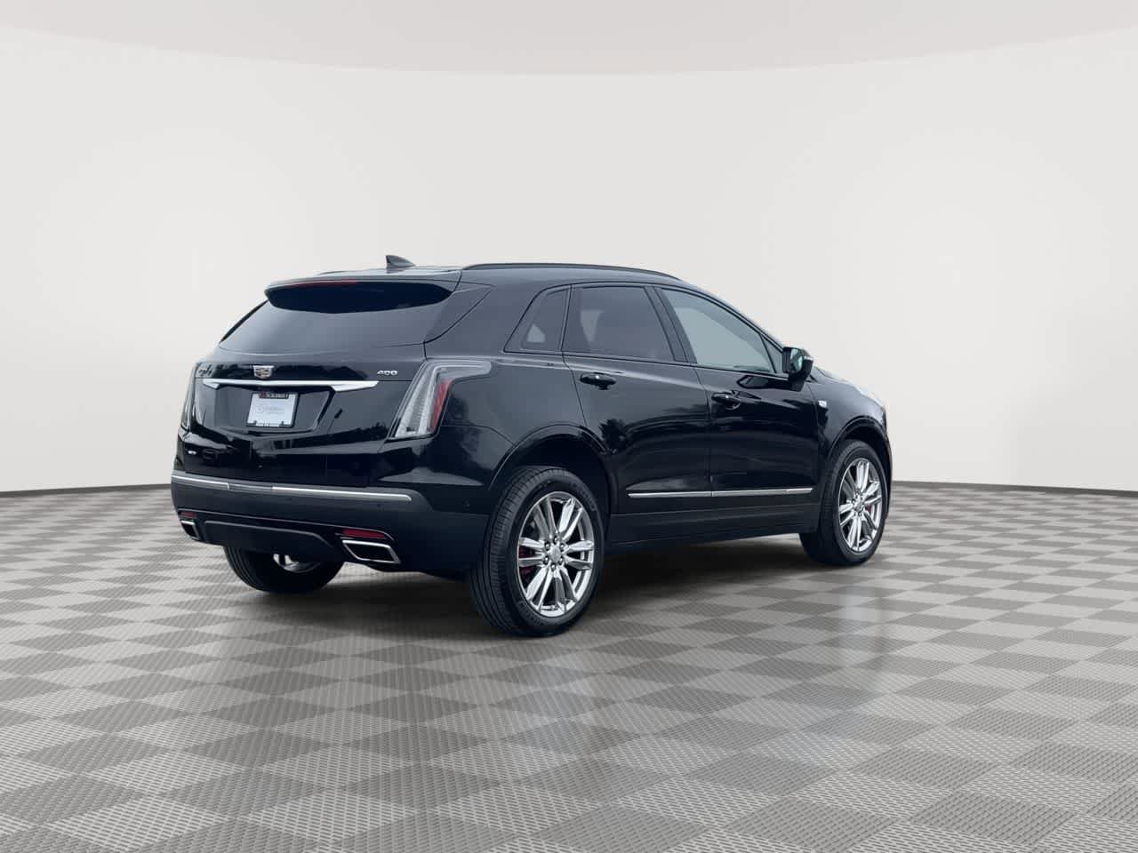 Used 2024 Cadillac XT5 Sportv w/ Technology Package AWD/4WD image 8