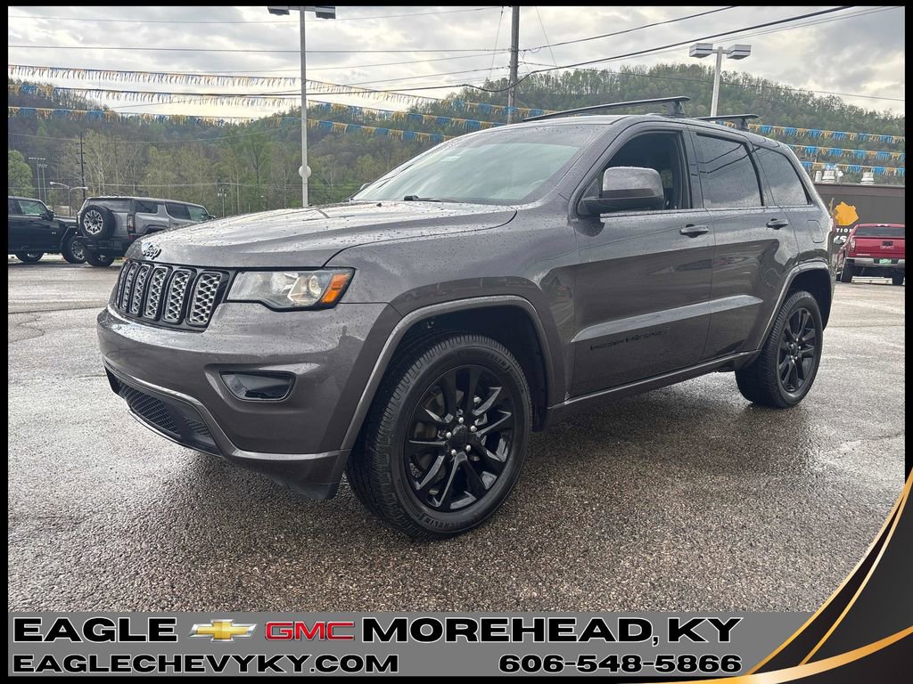 Used 2020 Jeep Grand Cherokee Altitude AWD/4WD image 1