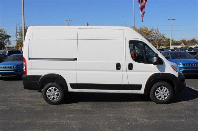 New 2024 RAM ProMaster 2500 w/ Quick Order Package 22H SLT+ image 2