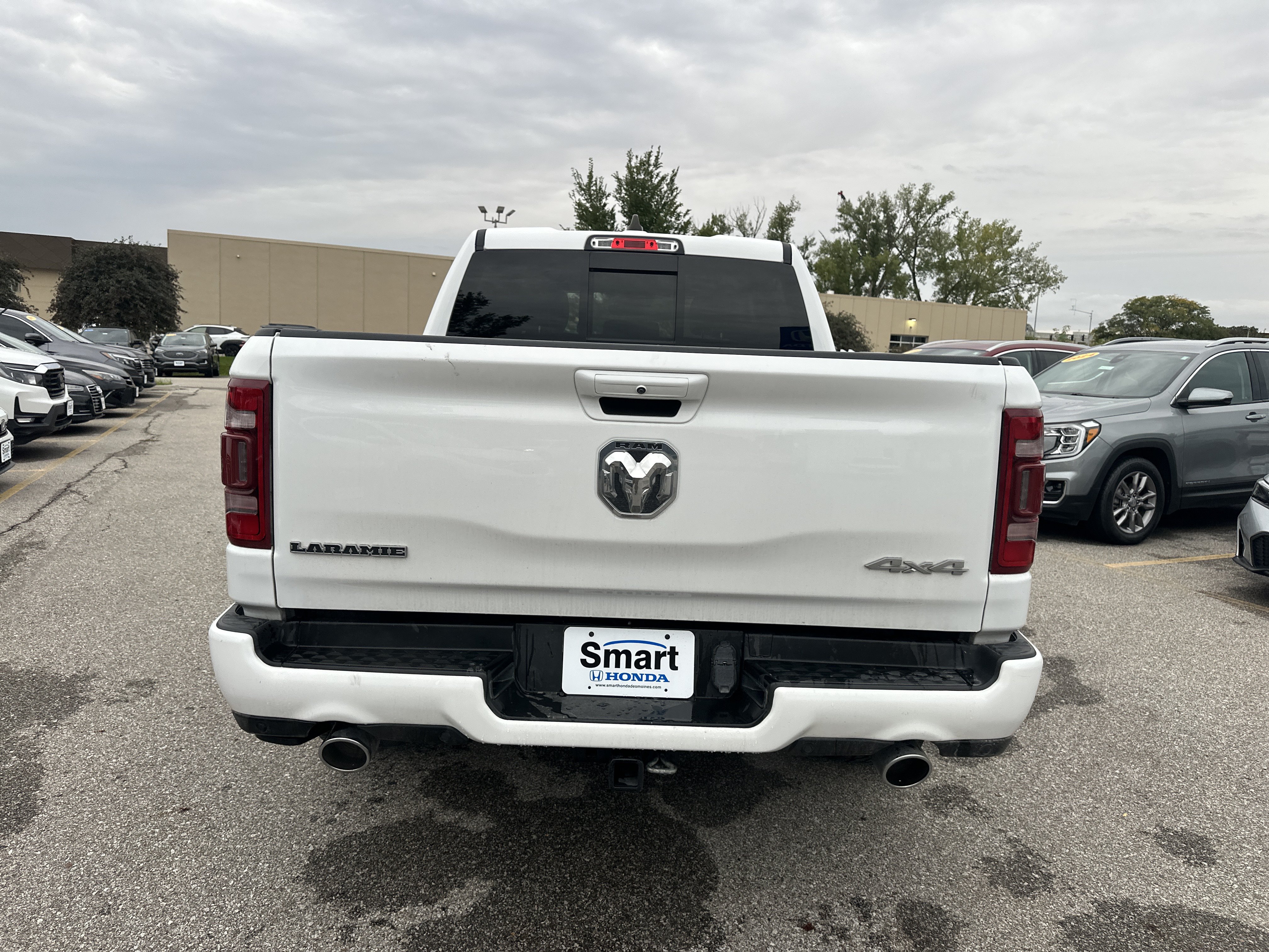Used 2024 RAM 1500 Laramie AWD/4WD image 9