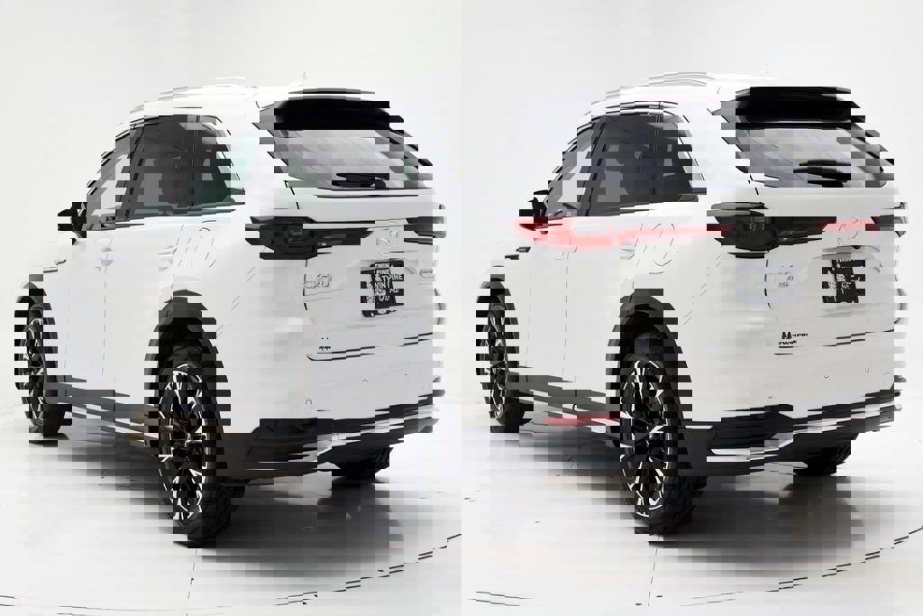Used 2024 MAZDA CX-90 Plug-In Hybrid w/ Premium Pkg image 7