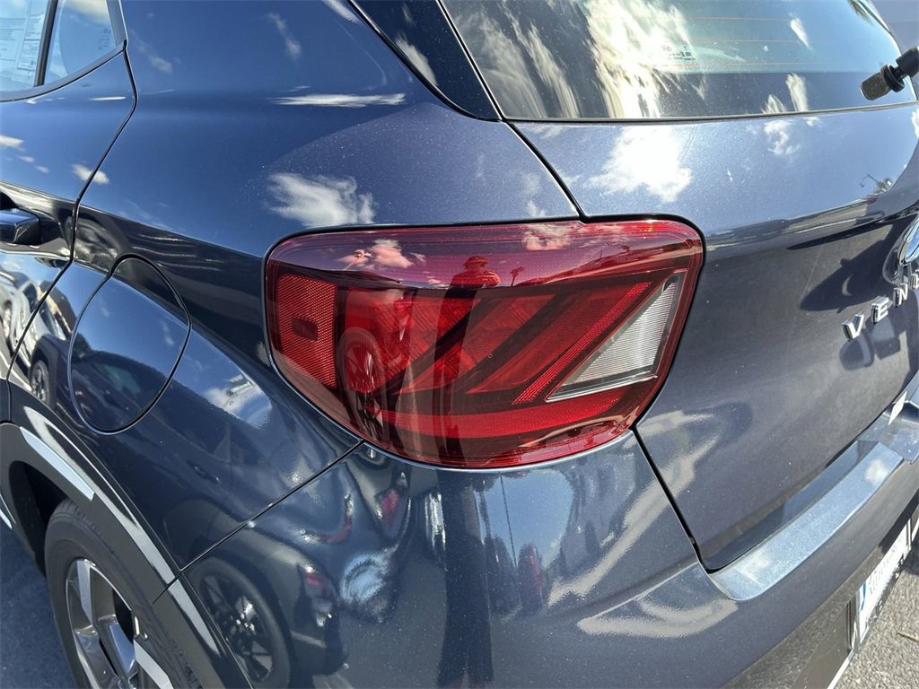New 2025 Hyundai Venue Limited image 17