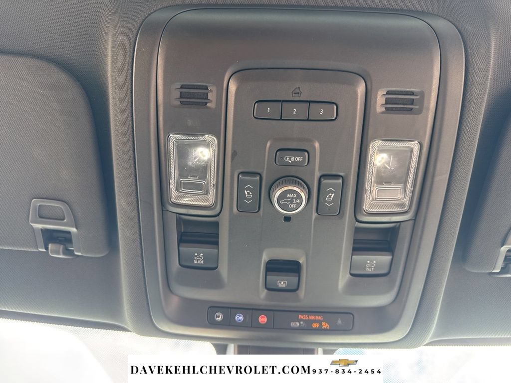 Used 2022 Chevrolet Suburban RST w/ Luxury Package AWD/4WD image 14