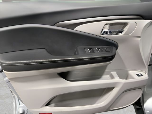 Used 2019 Honda Ridgeline RTL-T image 9