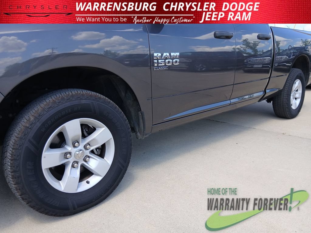 Used 2024 RAM 1500 Classic SLT AWD/4WD image 31