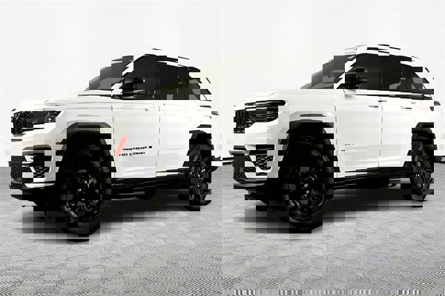 New 2025 Jeep Grand Cherokee Laredo