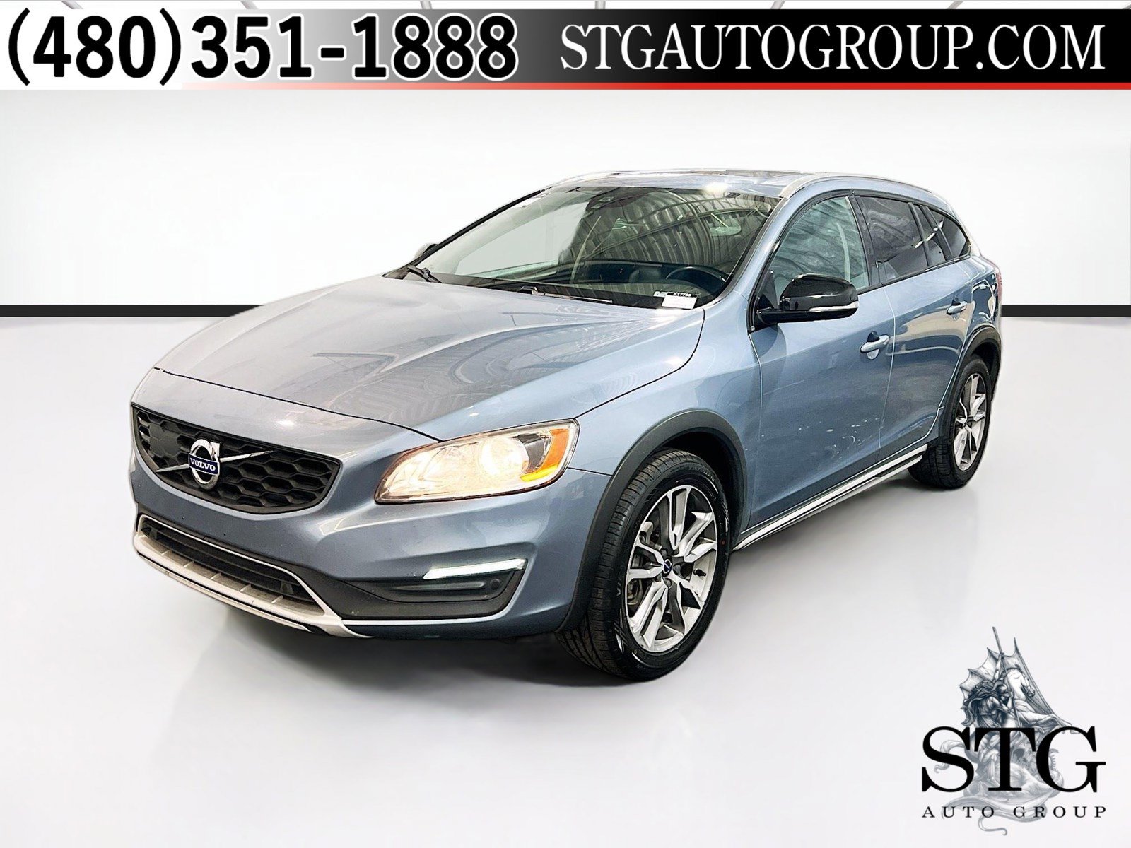 Used 2018 Volvo V60 T5 Cross Country w/ Convenience Package AWD/4WD image 1