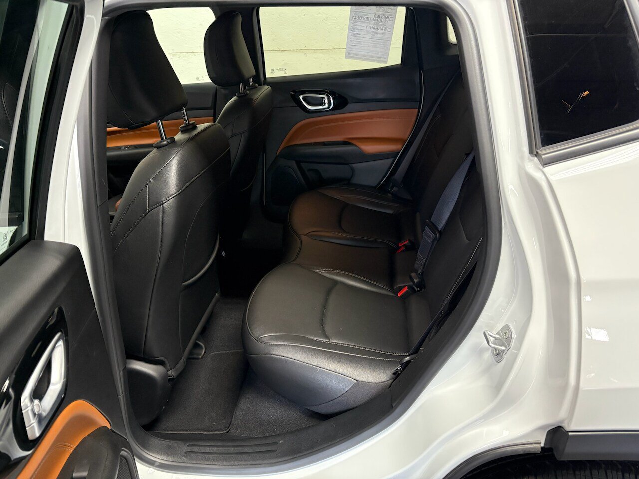 Used 2025 Jeep Compass Limited AWD/4WD image 10