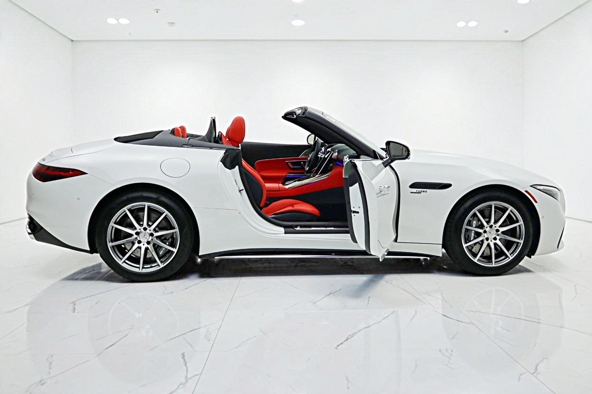 Used 2023 Mercedes-Benz SL 43 AMG image 15