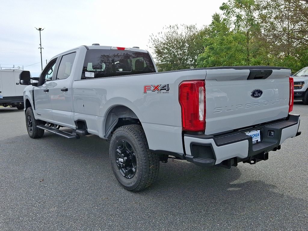 New 2026 Ford F350 XL image 3