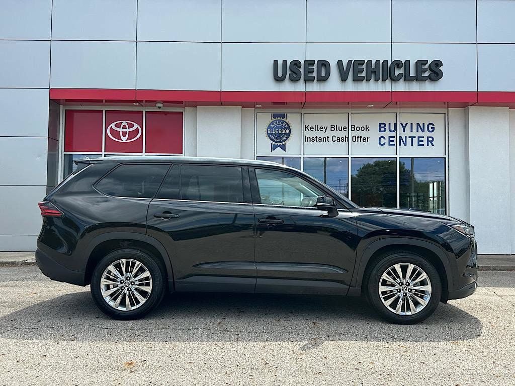 Certified 2025 Toyota Grand Highlander AWD image 8