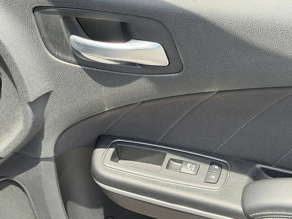Used 2019 Dodge Charger SXT RWD image 33