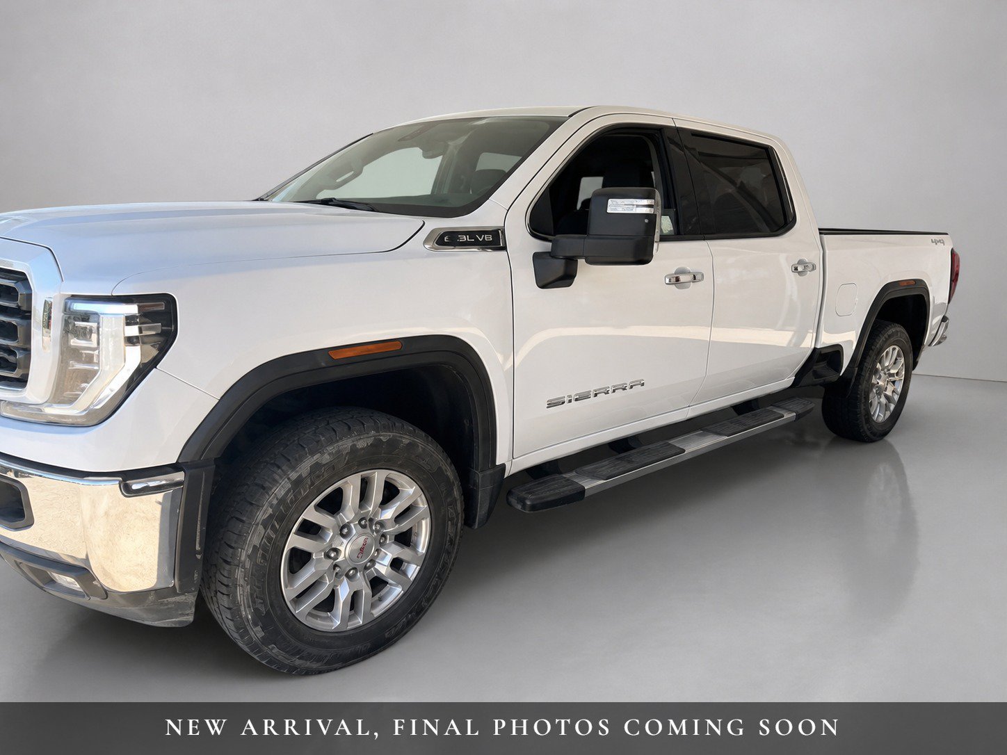 Used 2024 GMC Sierra 2500 SLT w/ SLT Premium Package AWD/4WD image 1