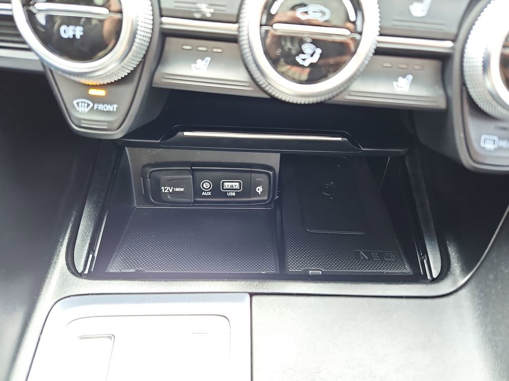 Used 2021 Genesis G70 3.3T image 21