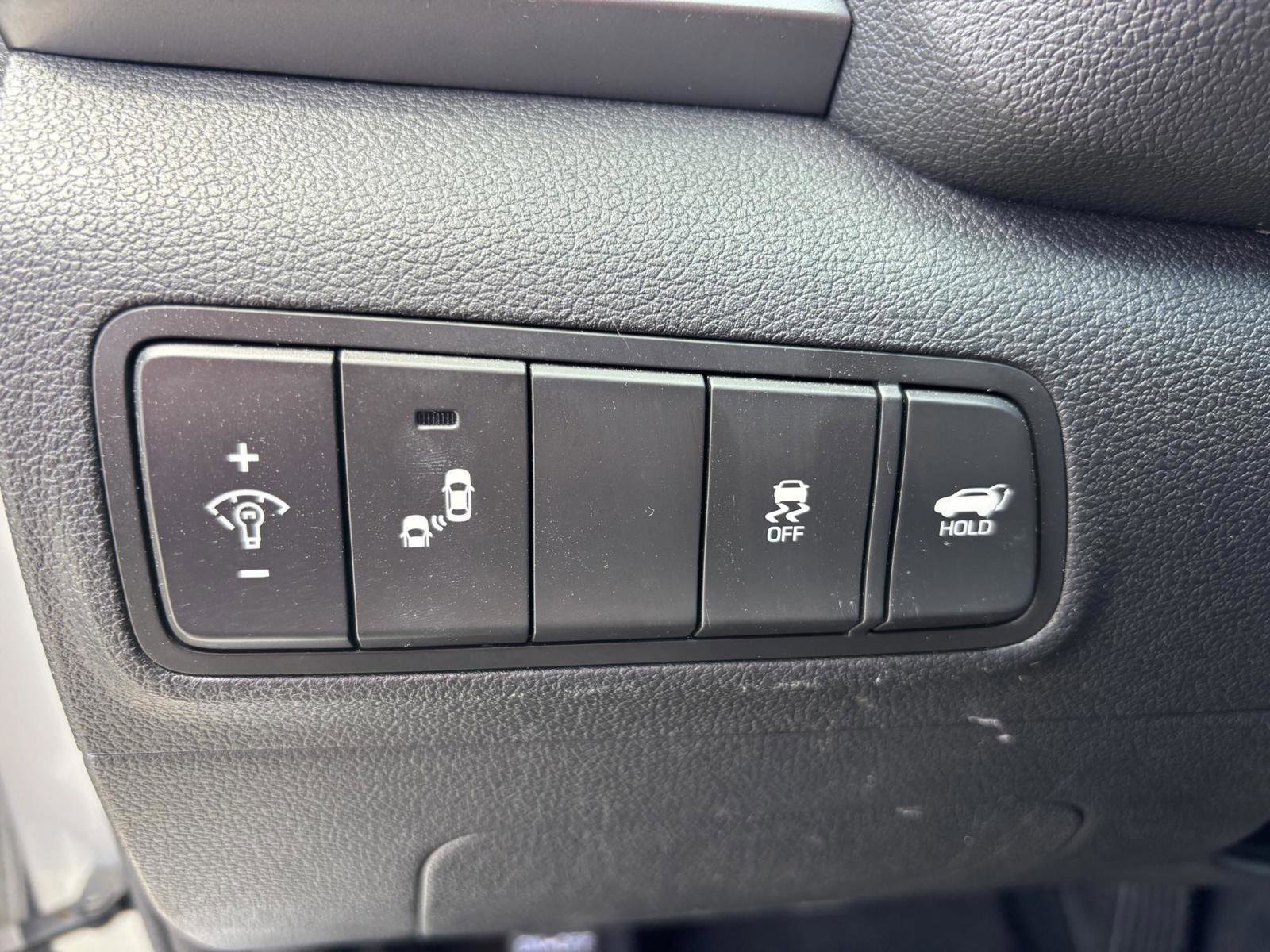 Used 2016 Hyundai Tucson Limited image 24