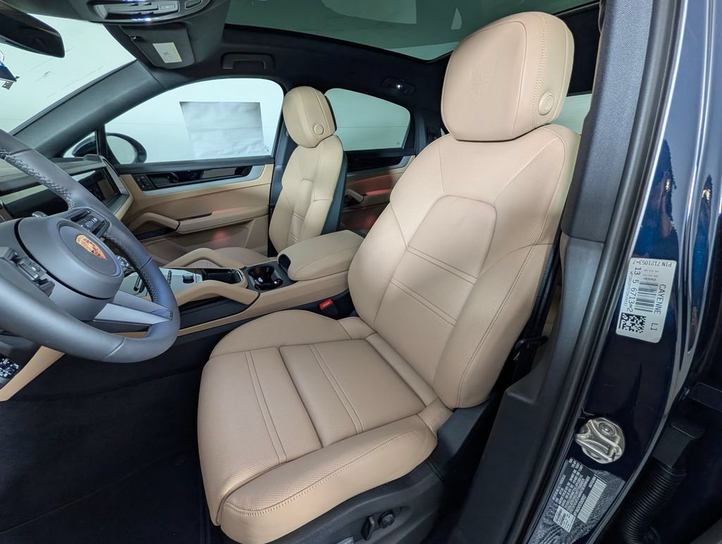 New 2026 Porsche Cayenne Coupe AWD/4WD image 6