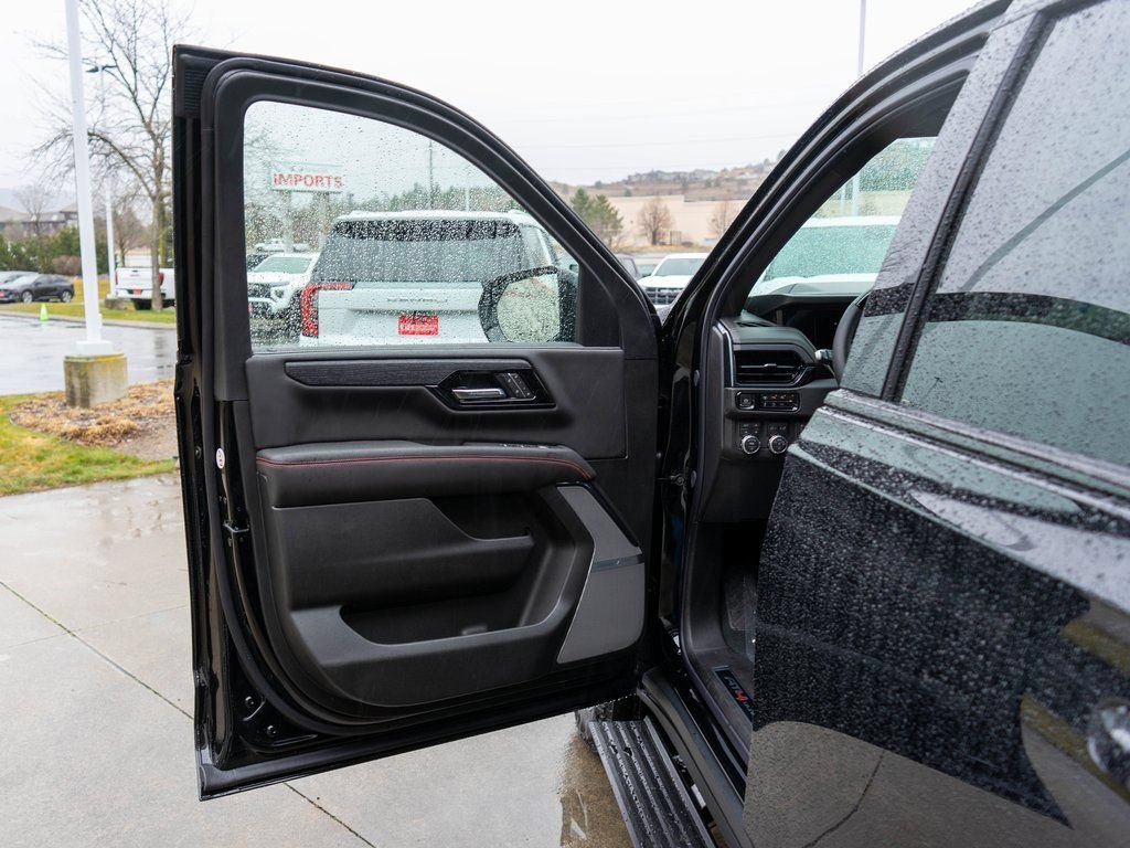 New 2026 GMC Yukon XL AT4 Ultimate AWD/4WD image 20