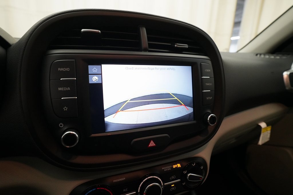 Used 2023 Kia Soul LX w/ LX Technology Package image 19
