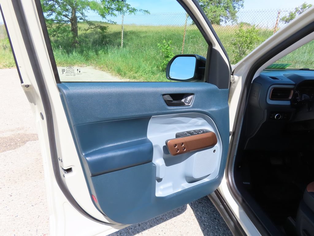 Used 2024 Ford Maverick Lariat FWD image 31