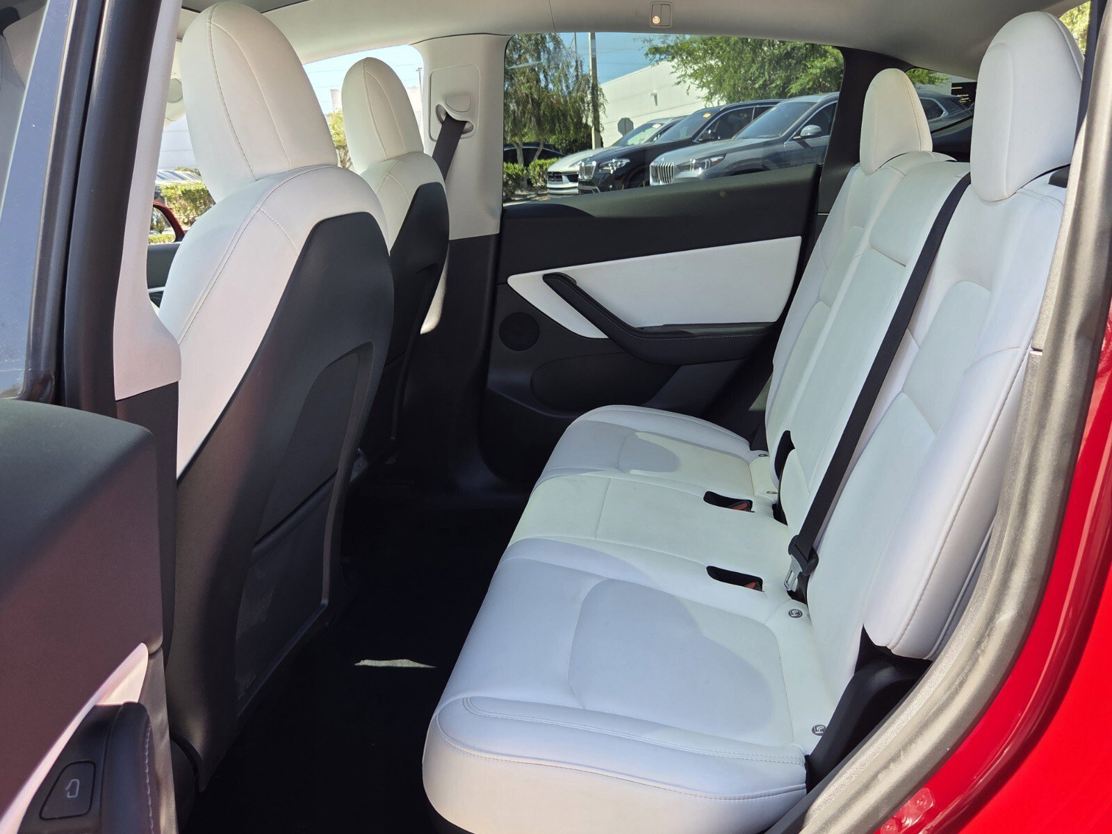 Used 2021 Tesla Model Y Long Range image 11