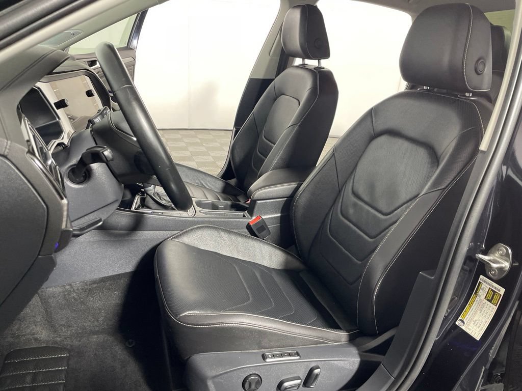 Used 2023 Volkswagen Jetta SEL FWD image 10