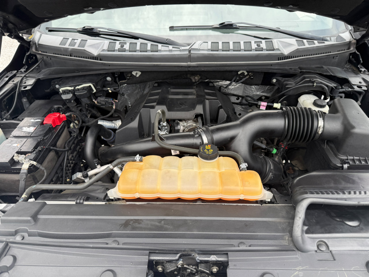 Used 2016 Ford F150 XLT w/ Trailer Tow Package image 10