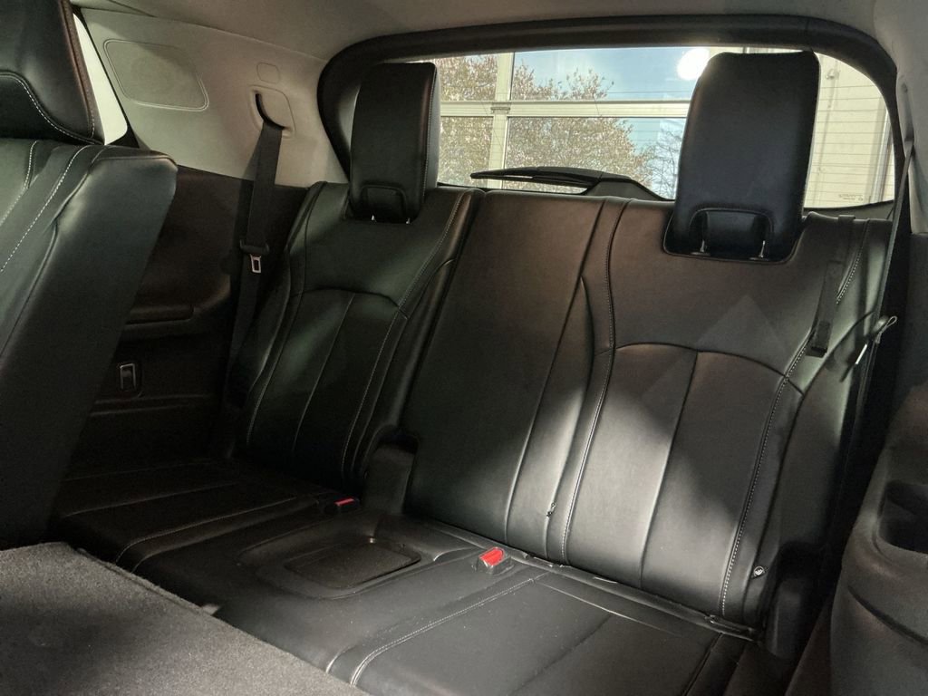 Used 2023 INFINITI QX60 Luxe w/ Cargo Package image 26