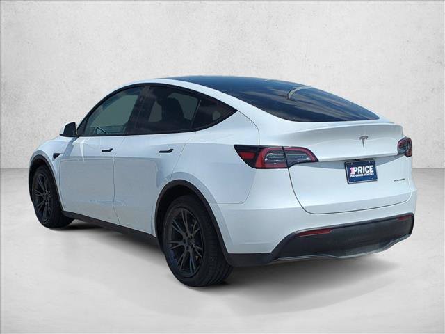 Used 2024 Tesla Model Y Long Range AWD/4WD image 8
