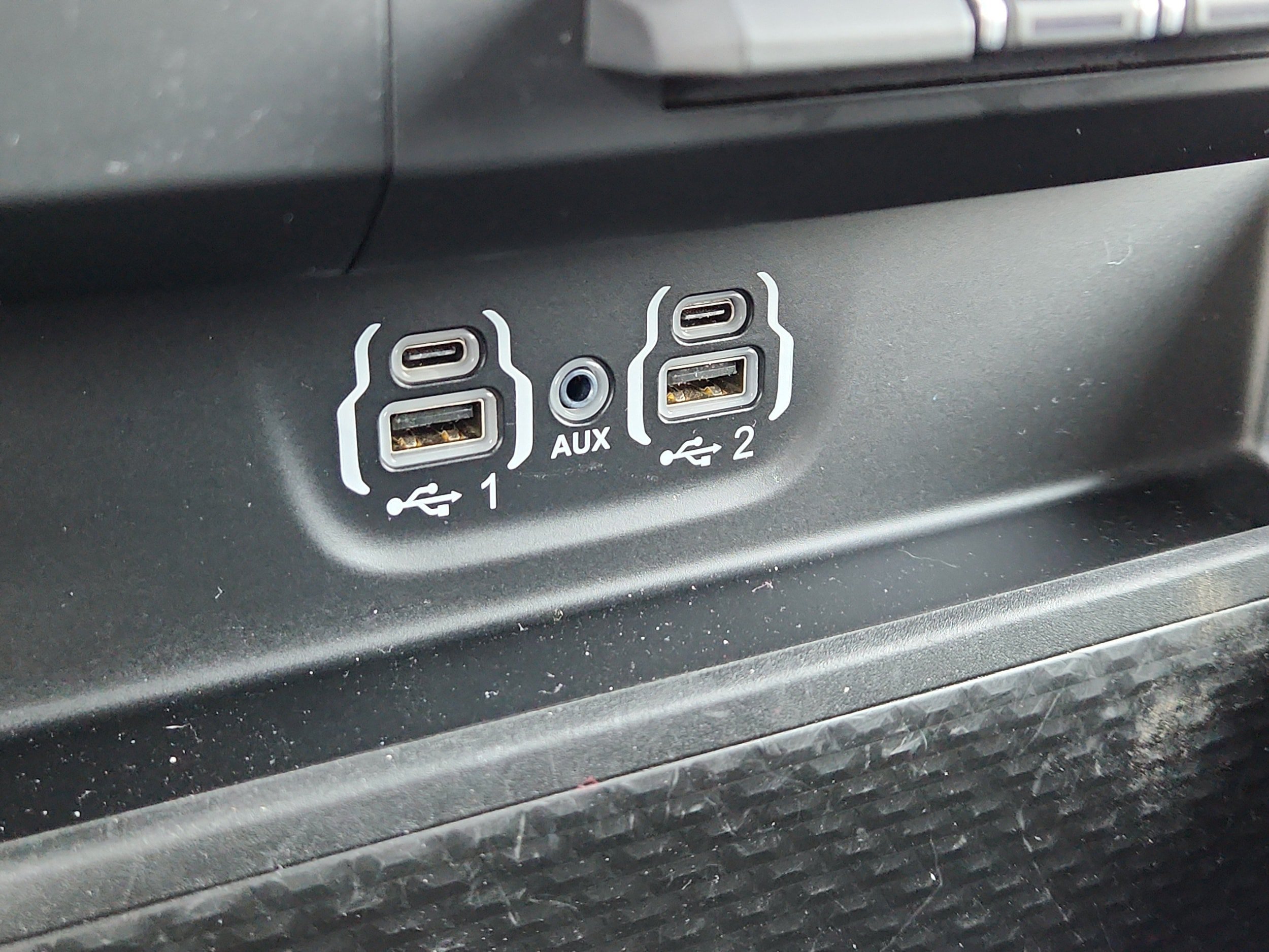 Used 2024 RAM 1500 Laramie AWD/4WD image 25