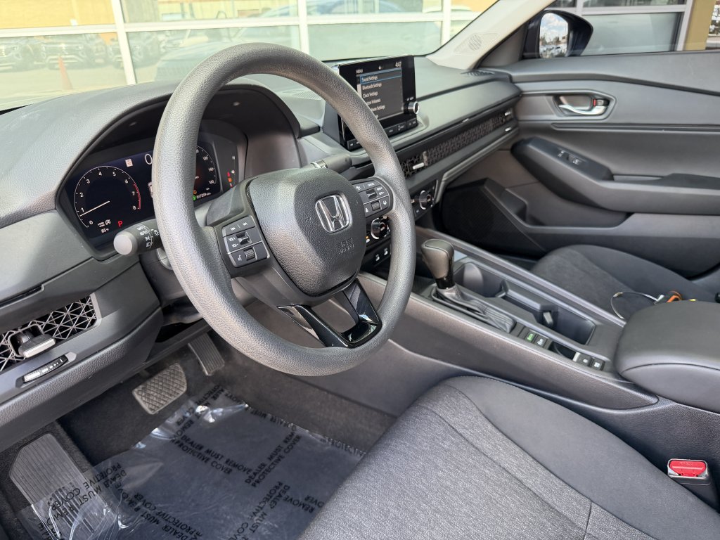 Used 2025 Honda Accord SE image 29