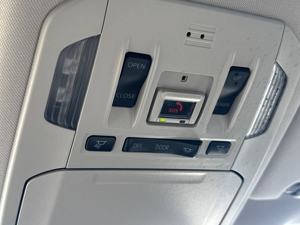 Used 2022 Toyota Highlander XLE image 31