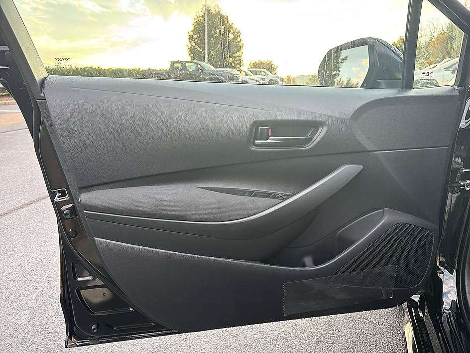 New 2027 Toyota Corolla LE FWD image 9