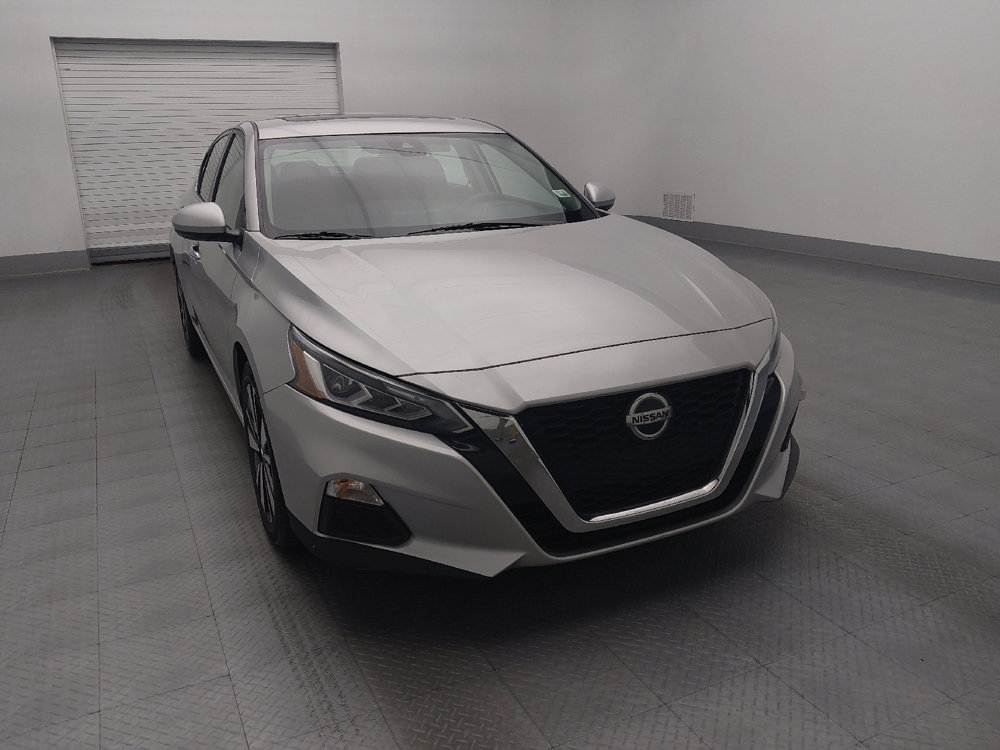 Used 2022 Nissan Altima 2.5 SV w/ SV Premium Package image 14