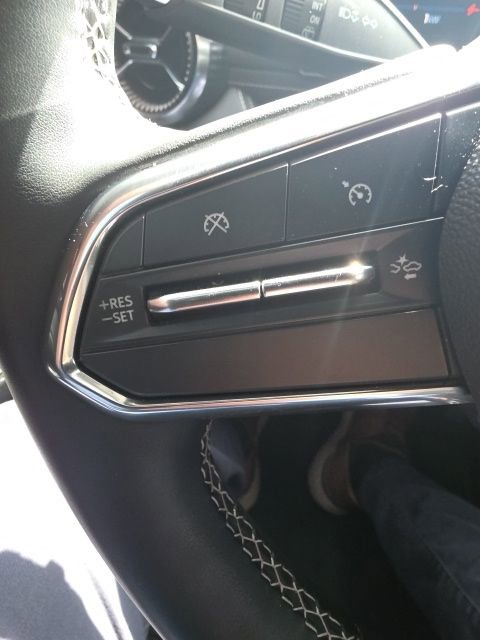 Used 2024 Chevrolet Blazer EV LT image 19